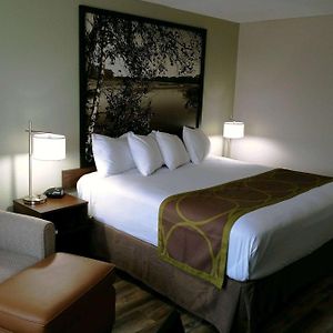 Super 8 By Wyndham Alexandria Mn